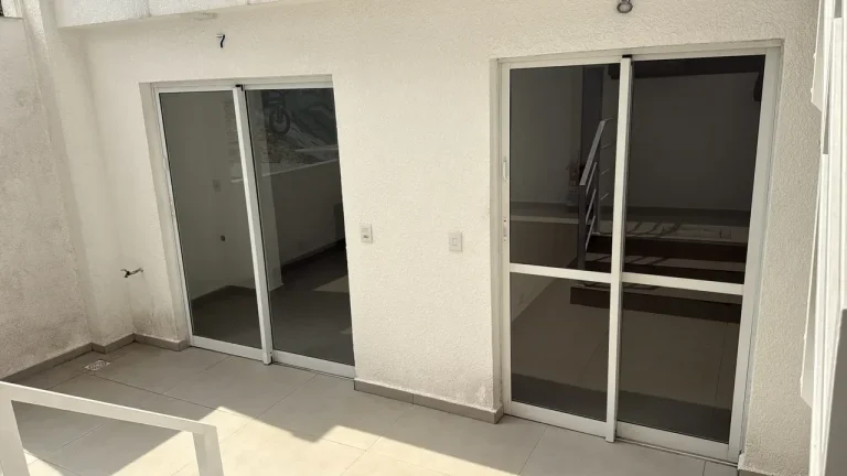 Imagem Sala Comercial 25m² com quintal - Av. Nazaré Ipiranga