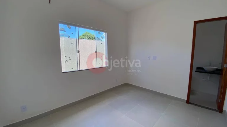 Imagem Casa linear independente, 2 quartos, 110m², Vila do Peró - Cabo Frio