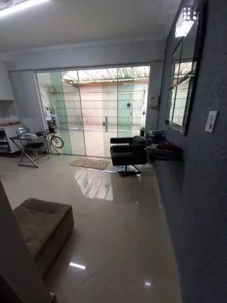 Imagem Sobrado com 2 dormitórios à venda, 107 m² por R$ 580.000,00 - Vila Cecília Maria - Santo André/SP