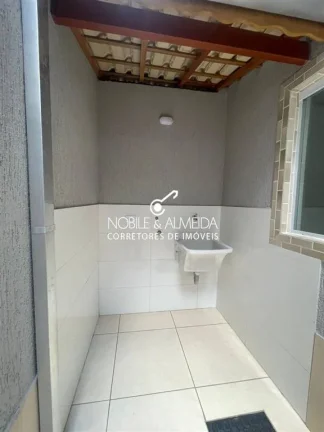 Imagem Sobrado em condomínio, fino acabamento em Praia Grande