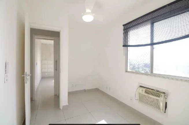 Imagem Apartamento para Venda, Freguesia, 3 dormitórios, 1 banheiro, 1 vaga