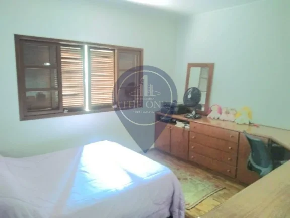 Imagem Oportunidade única: Casa à venda em Santana, São Paulo-SP, com 3 quartos, 1 suíte, 2 salas, 2 banheiros, 4 vagas e 280m².