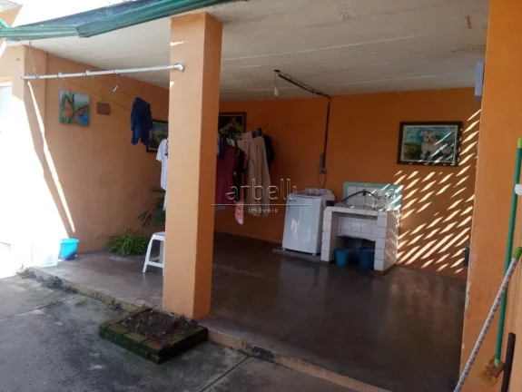 Imagem Casa com 130 M² com 3 dormitórios, cozinha, sala, banheiro, varanda, área de serviços, quintal, ...