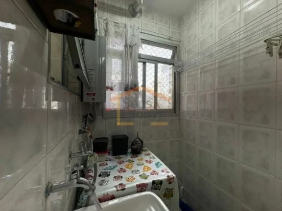 Imagem Apartamento com 50m², com 2 dormitórios sendo 1 suíte, móveis planejados de ótimo padrão, forn...