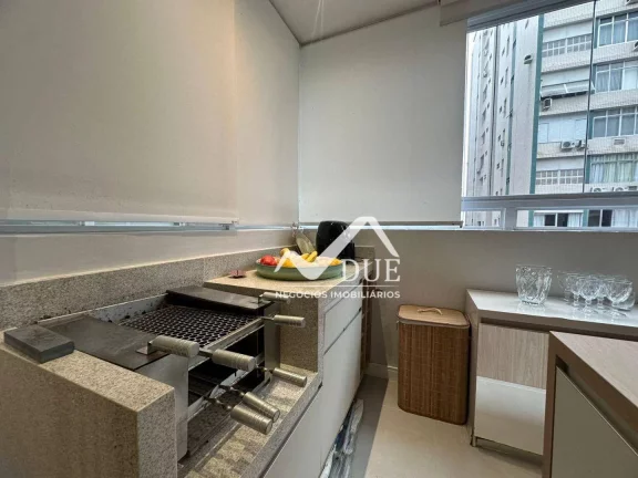 Imagem Apartamento com 2 dormitórios à venda, 70 m² por R$ 1.150.000,00 - Gonzaga - Santos/SP