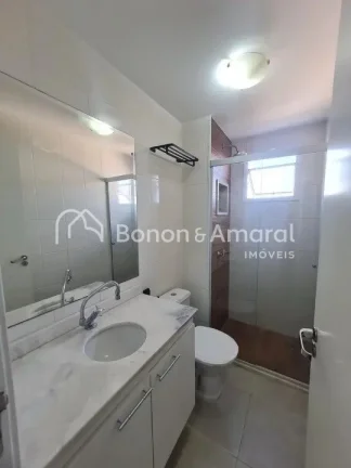Imagem Apartamento totalmente reformado, localizado em andar alto com vista livre e privilegiada. Ambientes...