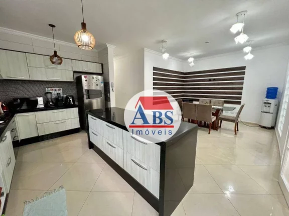 Imagem Casa Isolada com 3 Dormitórios à 200m da Praia, 188 m² por R$ 850.000 - Balneário Flórida - Praia Grande/SP