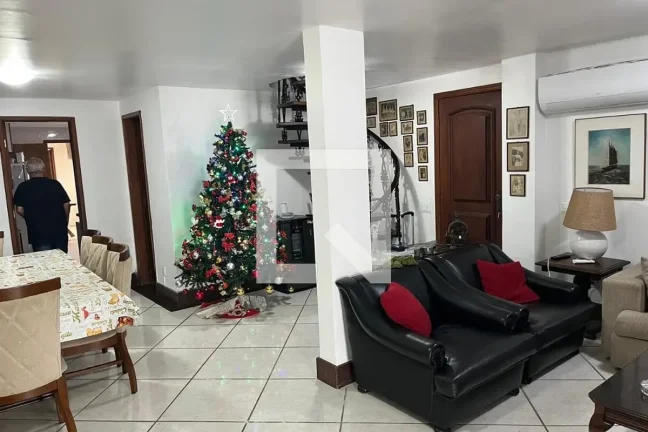 Imagem Casa à Venda - Recreio, 7 Quartos, 269 m2