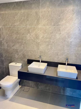 Imagem CASA DE ALTO PADRÃO COM PISCINA E SUÍTES LUXUOSAS: CONFORTO E SOFISTICAÇÃO