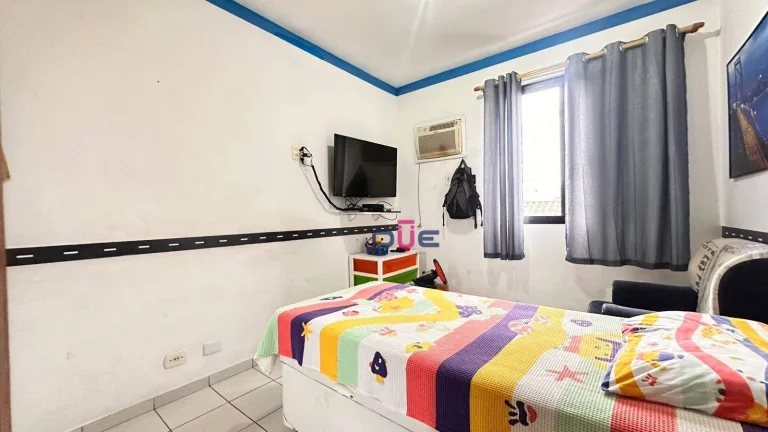 Imagem Apartamento com 2 dormitórios sendo 1 suite No Embaré. vaga demarcada, salao festas amplo, churrasqueira, e salao de jogos. Andar alto com vista livre