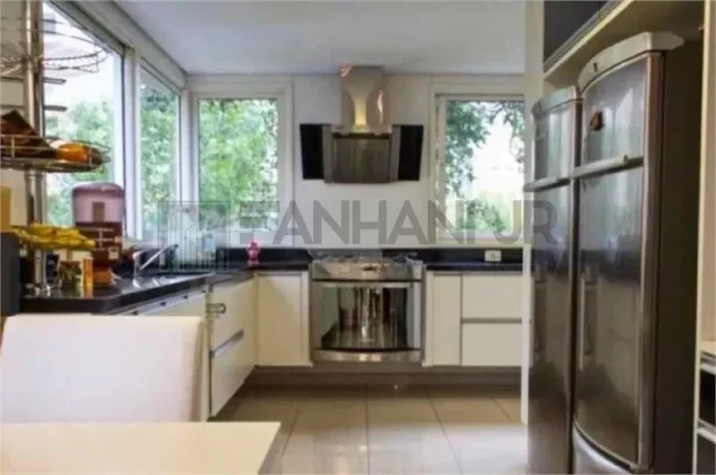Imagem Imperdível apartamento de alto padrão à venda em São Paulo - Jardim América: 3 quartos, 3 suítes, 3 salas, 5 banheiros, 4 vagas, 250m².