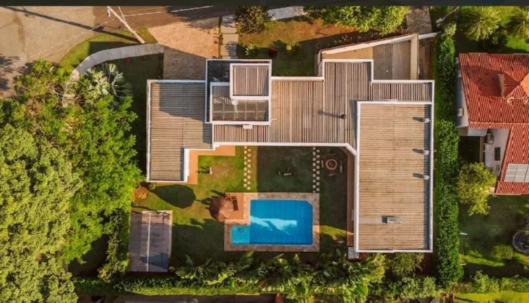 Imagem Casa em Condomínio de Luxo em Sorocaba-SP, Bairro Caguassu: 3 Quartos, 3 Suítes, 4 Salas, 5 Banheiros, 4 Vagas, 285m²!