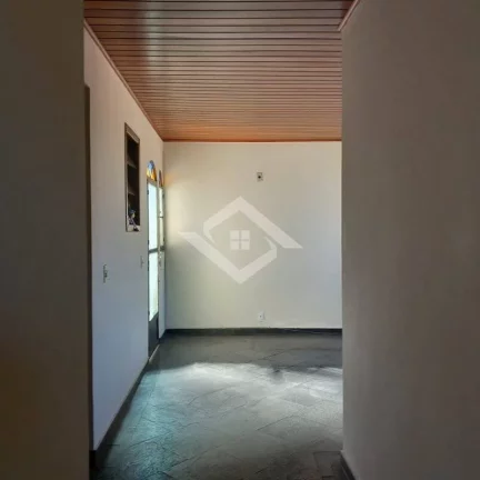 Imagem Oportunidade para Investidores: 3 Casas no Mesmo Terreno em Campo Grande