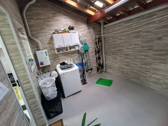Imagem Sobrado com 2 dormitórios à venda, 68 m² por R$ 440.000,00 - Jardim Imperador - Suzano/SP