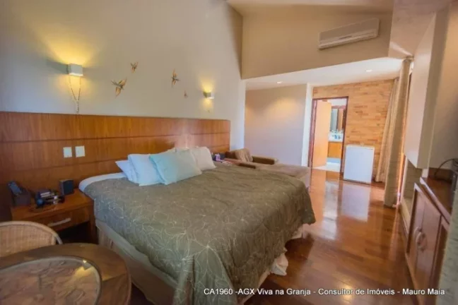 Imagem Casa com 5 dormitórios à venda, 506 m² por R$ 2.300.000,00 - Granja Viana - Carapicuíba/SP