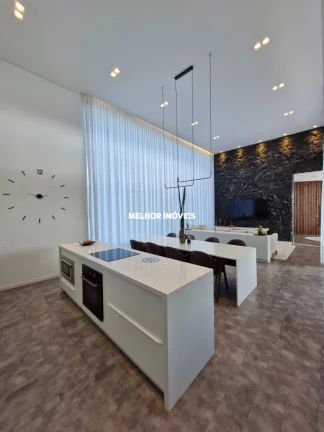 Imagem Casa Alto Padrão á venda no Condomínio Caledônia com 3 suítes, 4 vagas localizada em Camboriú.