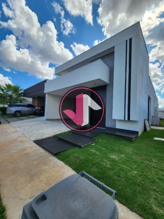 Imagem Descubra o paraíso em Cuiabá! Esta deslumbrante Casa em Condomínio está localizada no bairro Sã...