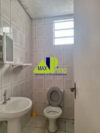 Imagem Casa para locação em São Paulo-SP, Vila Buenos Aires: 2 quartos, 1 sala, 1 banheiro, 1 vaga de garagem, 80m². Venha conferir!