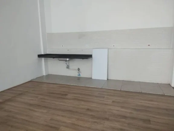 Imagem Salão Comercial 902m² com Escritório, 6 Banheiros e Vagas - Alto Potencial