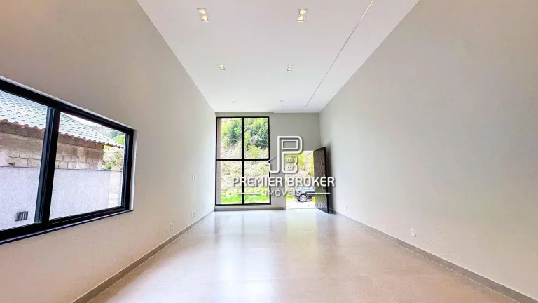 Imagem Casa com 3 dormitórios à venda, 200 m² por R$ 1.490.000,00 - Vale do Paraíso - Teresópolis/RJ