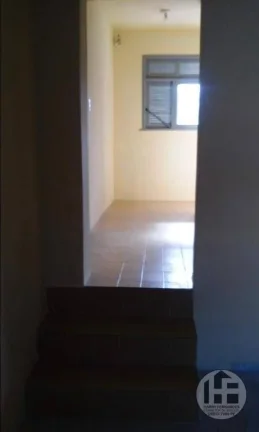 Imagem Casa com 2 pavimentos à venda, 5 quartos (1 suíte) no bairro da tamarineira, Recife-PE.