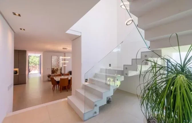 Imagem Casa em Condomínio com 5 dormitórios sendo 4 suites 340m²,