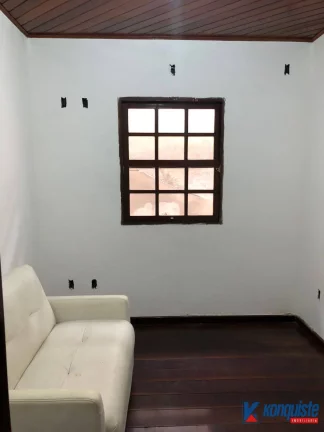 Imagem VENDO CASA DE 7/4 SENDO TRÊS COM SUÍTE NA CIDADE NOVA