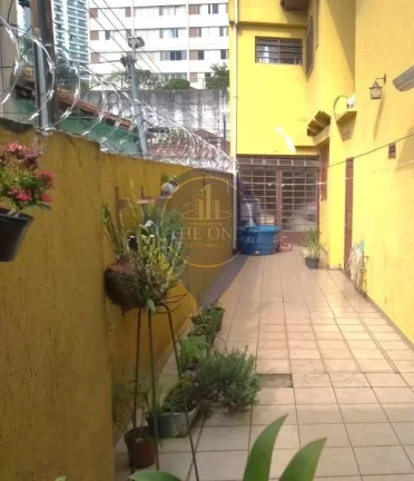 Imagem Oportunidade única: Casa à venda em Santana, São Paulo-SP, com 3 quartos, 1 suíte, 2 salas, 2 banheiros, 4 vagas e 280m².