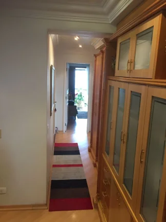 Imagem Apartamento 200 M², 4Q, 4 suítes, 6 banheiros, 4 vagas, 3 salas, lareira, jardim, academia, churrasqueira, piscina, terraço, hidromassagem.