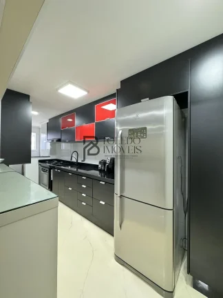 Imagem Apartamento amplo com 81m², 02 dormitórios com suite, planejado, sacada gourmet e andar alto