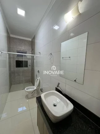 Imagem Casa com 3 dormitórios à venda, 90 m² por R$ 370.000,00 - Jardim Bandeirantes - Itumbiara/GO