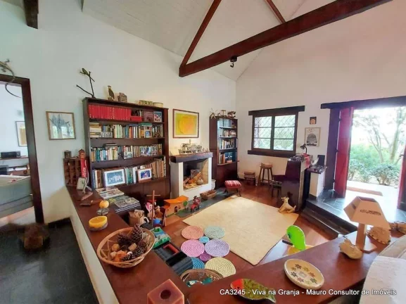 Imagem Casa com 3 quartos, 535 m², à venda por R$2.700.000- Granja Viana