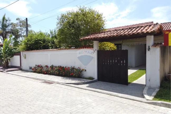 Imagem Casa em condomínio fechado com dois dormitórios.