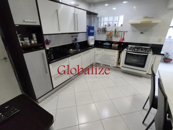 Imagem Venha morar com muito conforto num excelente apartamento no José Menino, com 03 dormitórios com 1 suíte e garagem fechada por R$.680.000,00 !