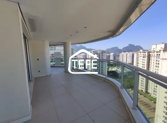 Cobertura à venda no PENÍNSULA - No osso - 802,83m² - 4 suítes - R$ 6.090.000,00 - Barra da Tijuca, RJ