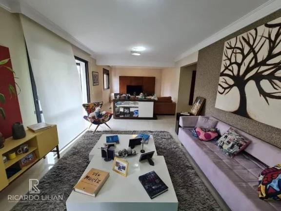 Imagem "Residência de Luxo na Pompéia: 3 Suítes, Varanda Gourmet e Lazer Exclusivo!"