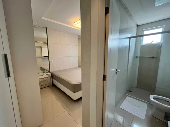 Imagem Apartamento mobiliado com 3 suítes e 2 vagas - Na Av. Central em Balneário Camboriú/SC