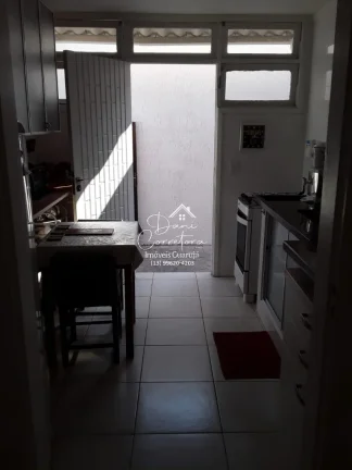 Imagem Imperdível casa à venda na Enseada, Guarujá-SP! 5 quartos, 3 suítes, 2 salas, 4 banheiros, 2 vagas de garagem. Confira!
