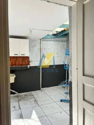 Imagem Sobrado com salão comercial ideal para morar e empreender no mesmo local