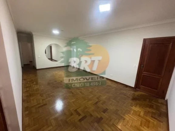Imagem Casa para Venda em São Roque, Jardim Das Flores, 3 dormitórios, 2 suítes, 1 banheiro, 4 vagas