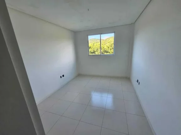 Imagem Apartamento com 2 dormitórios sendo 1 suíte e 1 vaga de garagem em Balneário Camboriú/SC