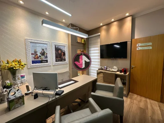 Imagem Se você está em busca de um imóvel comercial espaçoso e bem localizado em Cuiabá, não pode dei...