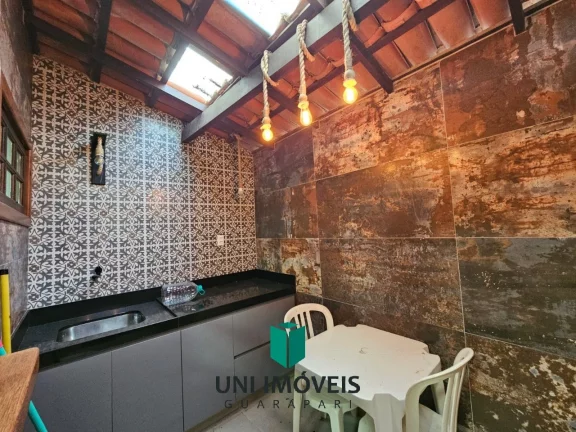 Imagem Casa duplex em condomínio fechado próximo a Praia de Peracanga ! Totalmente reformado e mobiliado.