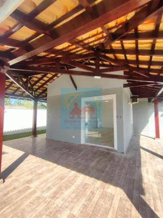Imagem Casa à 70 metros da Praia de Itanhaém, Piscina Ampla, 3 dormitórios 789mil