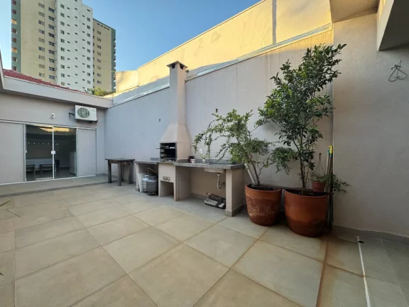 Imagem Casa tipo para venda em Centro com 3 quartos, sendo 3 suítes, 266m2
