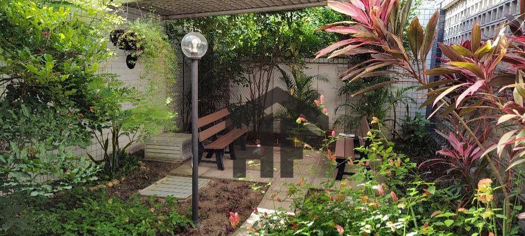 Sala Comercial à Venda ou Locação, 120 m² em Casa Forte - Recife