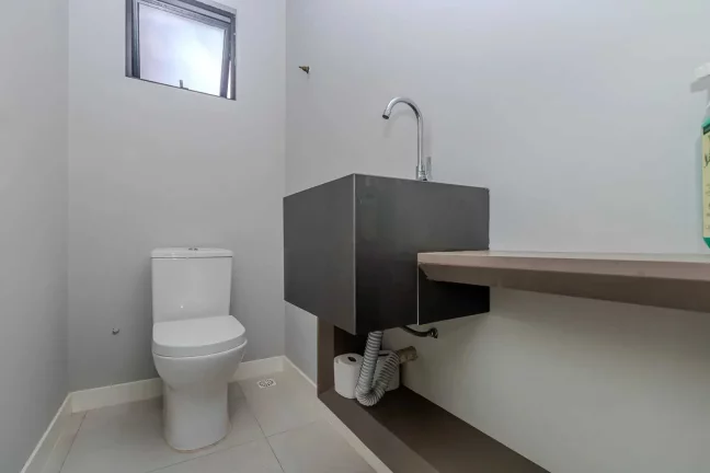 Imagem Apartamento com 3 suítes e 3 vagas de garagem no centro de Balneário Camboriú/SC