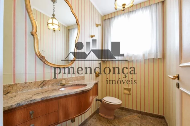 Imagem Apartamento na Rua Rio de Janeiro com 276 m², 4 quartos e 2 vagas em Higienópolis.