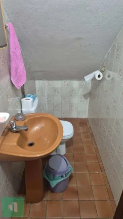 Imagem Sobrado à venda em São Paulo, Vila Liviero, com 3 quartos