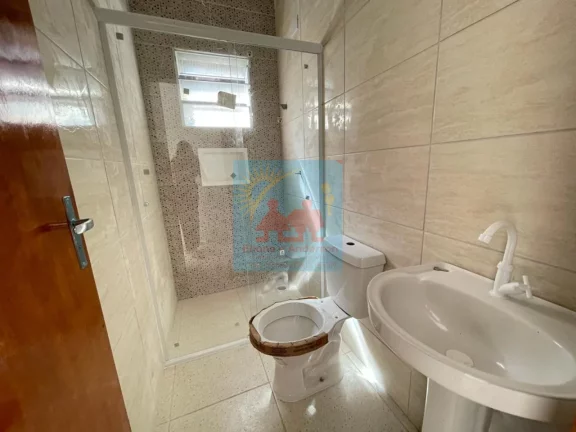 Imagem Casa com Piscina na Praia de Itanhaém, R$ 298mil